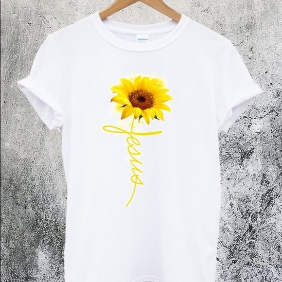 ❤️ Jesus Sunflower Graphic T Shirt Summer White S - Picture 1 of 6